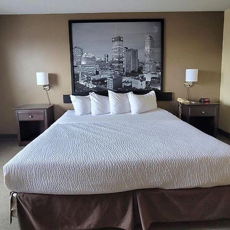 Hotel Super 8 By Wyndham Barrie South Esterno foto