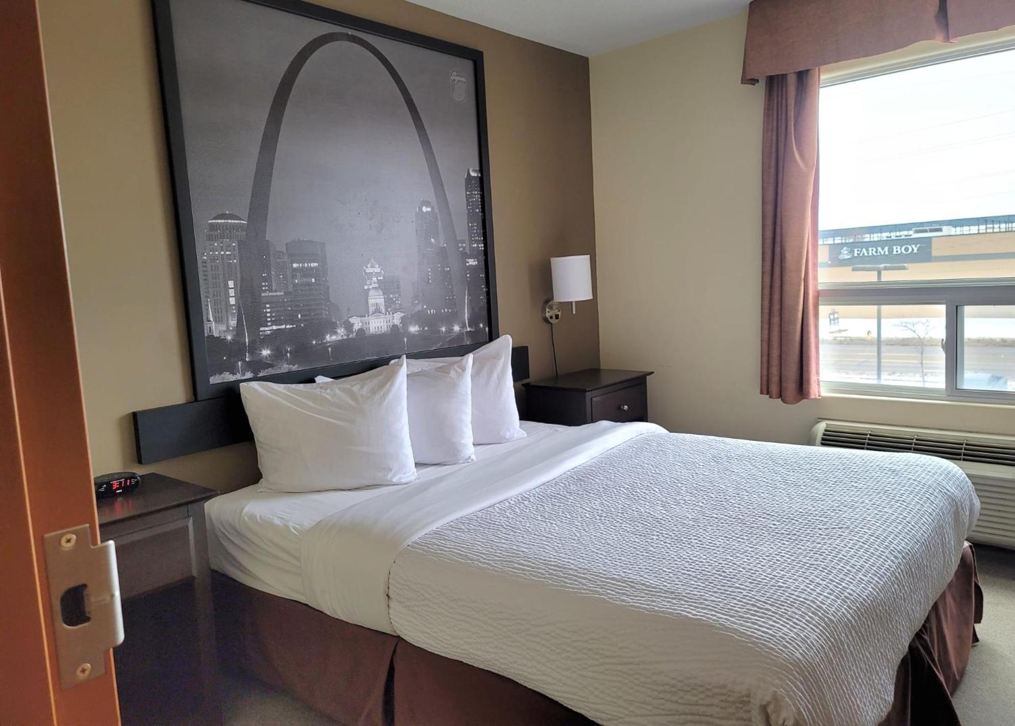 Hotel Super 8 By Wyndham Barrie South Esterno foto