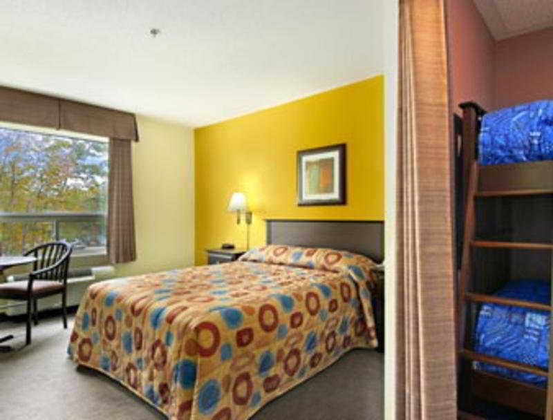 Hotel Super 8 By Wyndham Barrie South Esterno foto