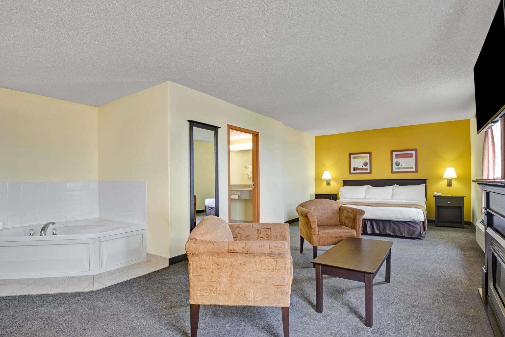 Hotel Super 8 By Wyndham Barrie South Esterno foto
